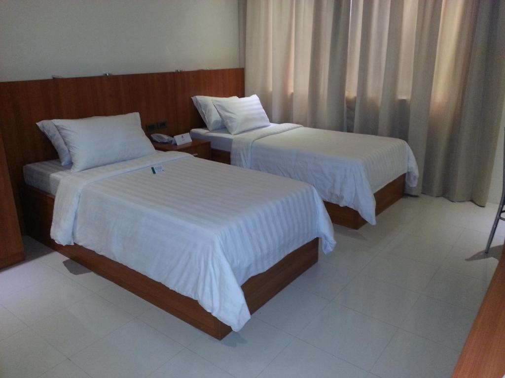 Parkway Hotel ซูริเกา ภายนอก รูปภาพ