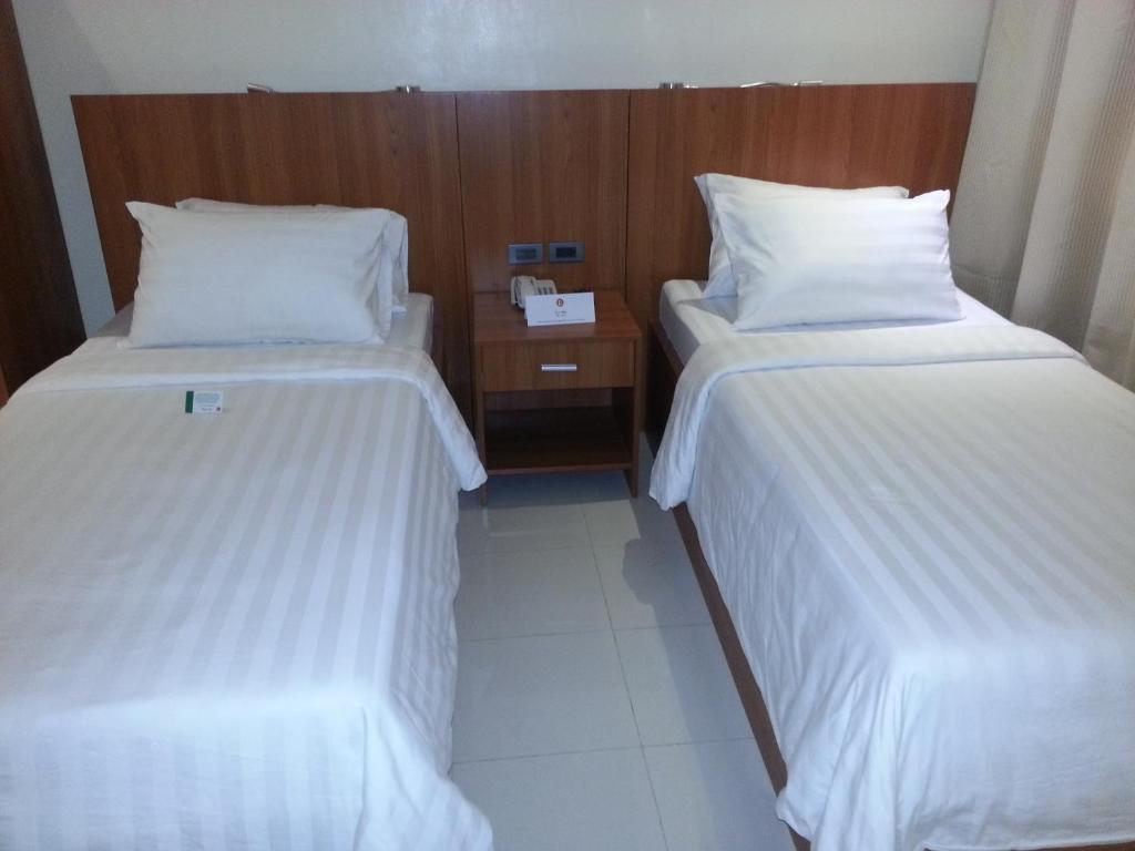 Parkway Hotel ซูริเกา ภายนอก รูปภาพ