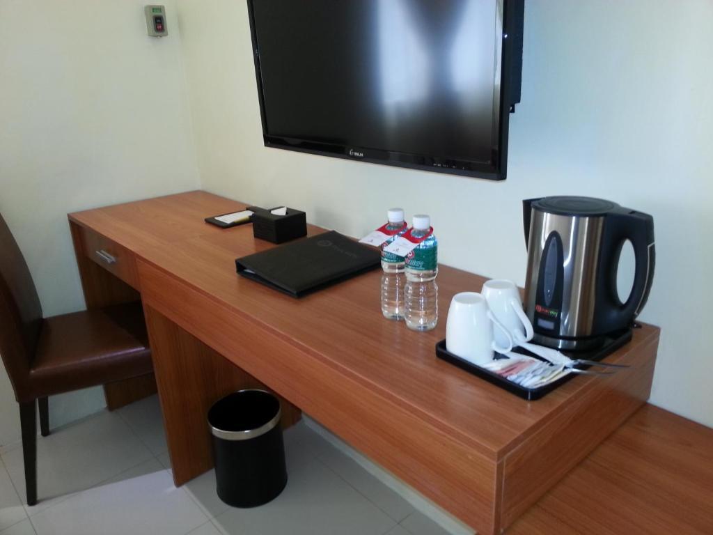 Parkway Hotel ซูริเกา ภายนอก รูปภาพ
